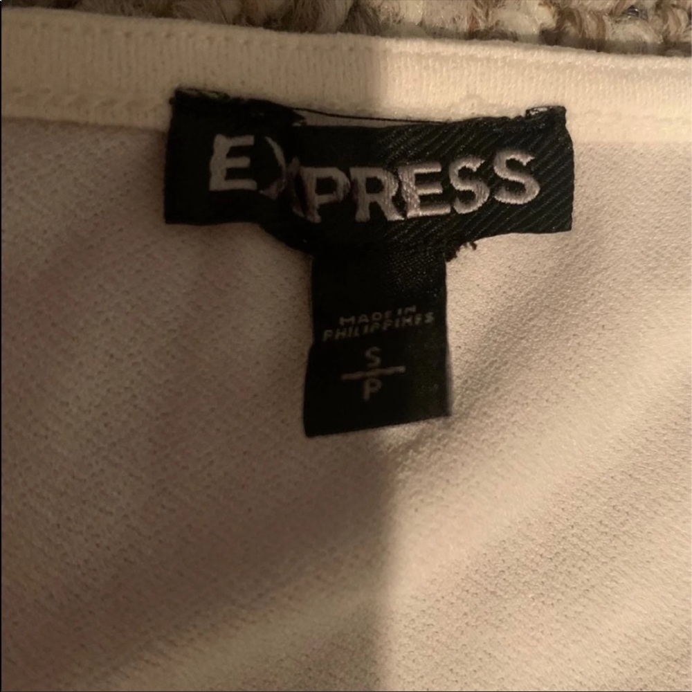 Express Tops Bundle - Picture 7 of 8